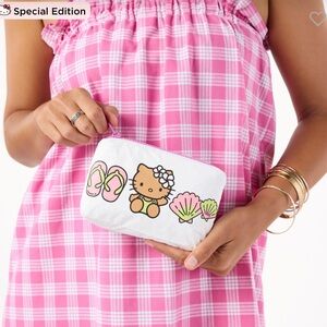 NWT ALOHA collection x hello kitty mini pouch